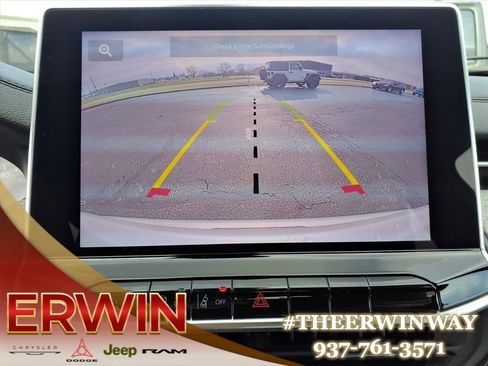 Certified 2024 Jeep Compass Latitude image 21