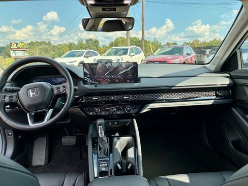 Used 2024 Honda Accord Touring image 24