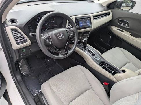 Used 2019 Honda HR-V EX image 10
