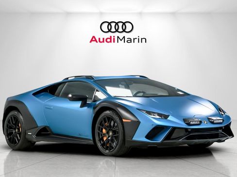 Used 2024 Lamborghini Huracan Sterrato image 9