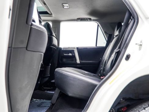 Used 2023 Toyota 4Runner Limited AWD/4WD image 40