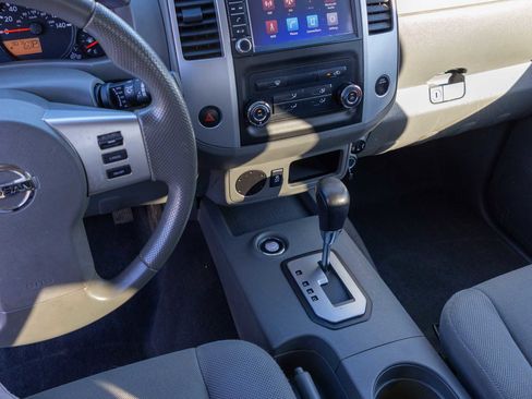 Used 2021 Nissan Frontier S image 14