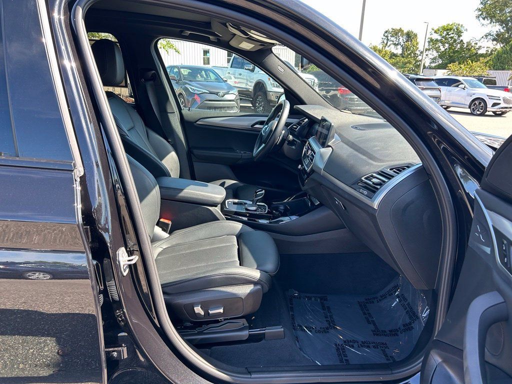 Used 2023 BMW X3 sDrive30i w/ M Sport Package RWD image 40