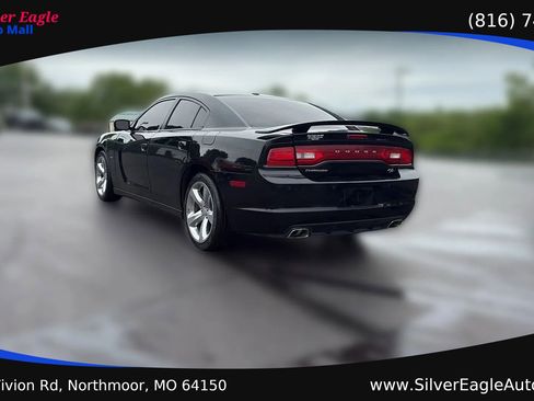 Used 2014 Dodge Charger R/T RWD image 3