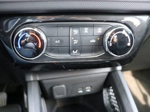 Used 2025 Chevrolet TrailBlazer LT image 24