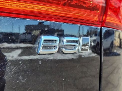 Certified 2025 Volvo XC60 B5 Core w/ Climate Package image 12