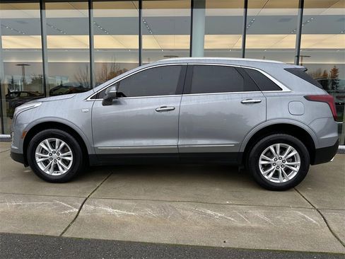 Certified 2023 Cadillac XT5 Luxury image 2