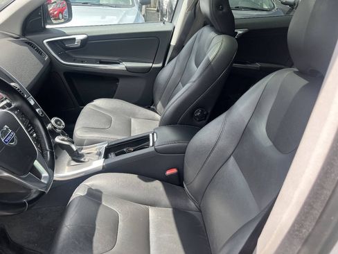 Used 2015 Volvo XC60 3.2 Platinum AWD/4WD image 14