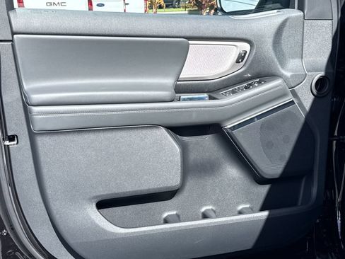 New 2026 Ford Expedition Active RWD image 18