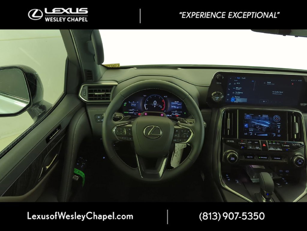 Used 2025 Lexus LX 700h Overtrail AWD/4WD image 12