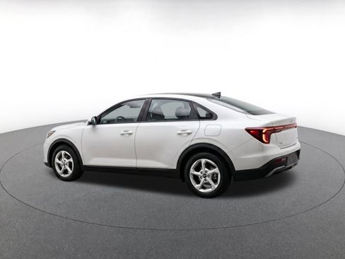 Used 2025 Kia K4 FWD image 7