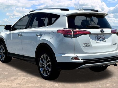 Used 2018 Toyota RAV4 Limited FWD image 5