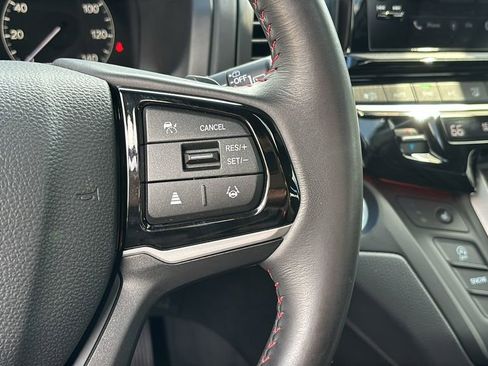 Used 2025 Honda Odyssey Sport-L image 18