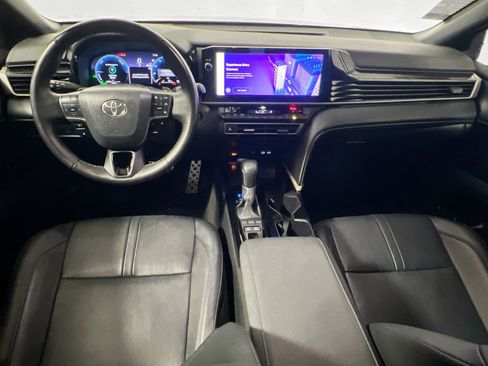 Used 2025 Toyota Camry XSE image 30