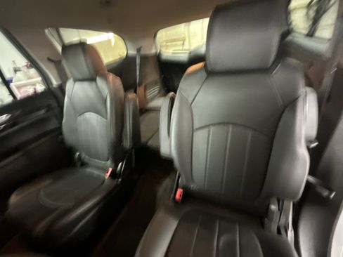 Used 2017 Buick Enclave Leather AWD/4WD image 24