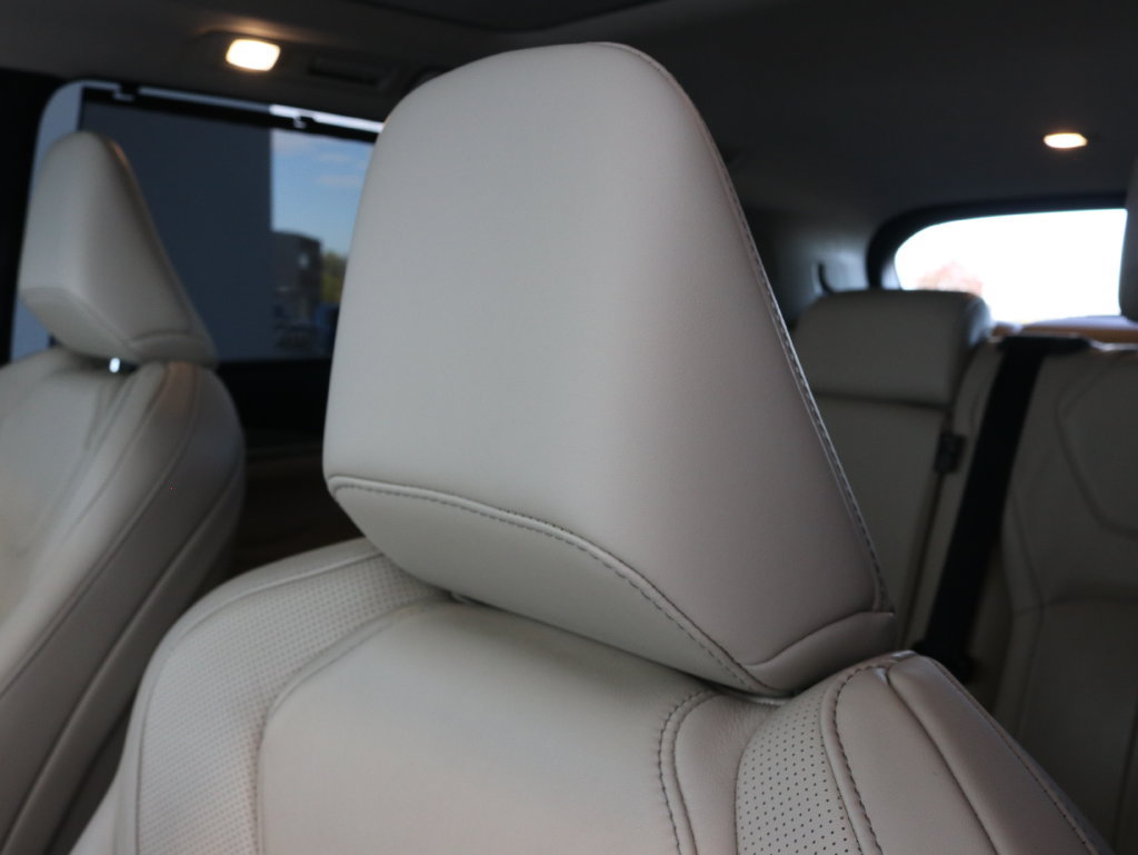 Used 2023 INFINITI QX60 Luxe AWD/4WD image 30