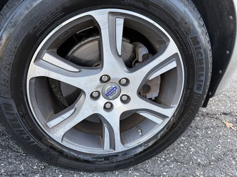 Used 2014 Volvo XC60 T6 image 11