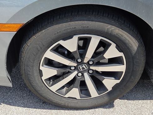Used 2025 Honda Odyssey EX-L image 3