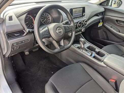 Certified 2025 Nissan Sentra S FWD image 3