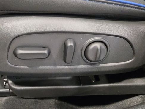 Used 2024 Buick Envista Sport Touring w/ Convenience I Package FWD image 16