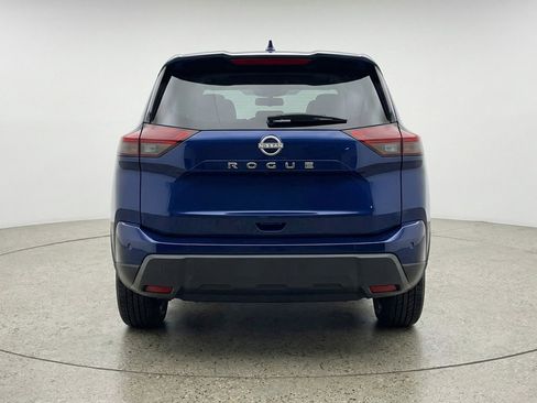 Used 2025 Nissan Rogue SV image 7