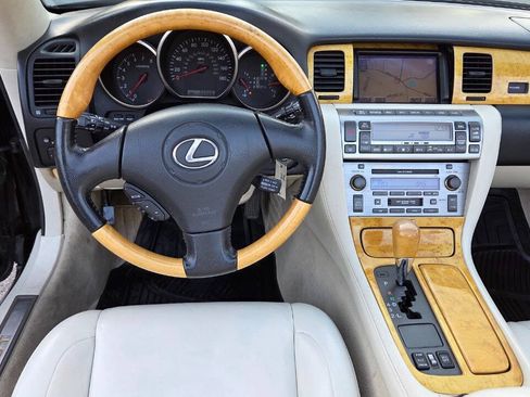 Used 2003 Lexus SC 430 Convertible RWD image 31