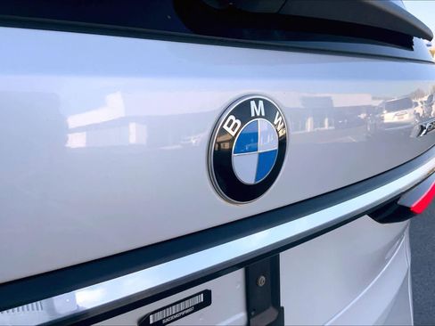 Certified 2023 BMW X7 xDrive40i w/ Premium Package image 30