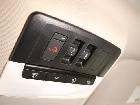 Used 2024 Nissan Pathfinder Platinum image 23