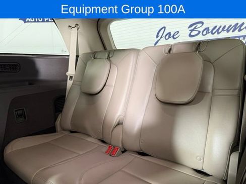 Used 2023 Lincoln Aviator AWD w/ Premium Package image 16