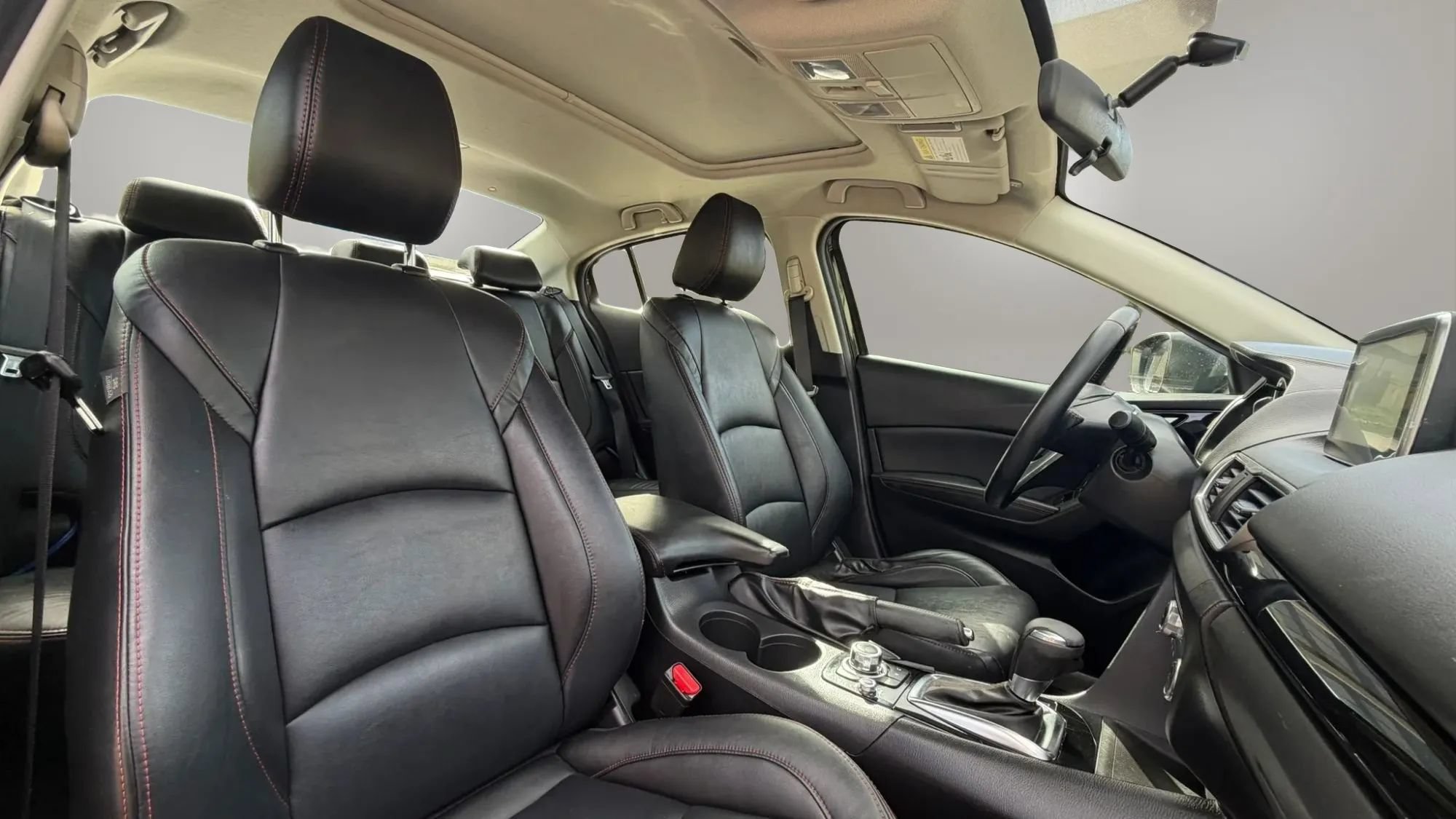 Used 2015 MAZDA MAZDA3 i Grand Touring FWD image 13