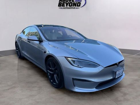 Used 2025 Tesla Model S AWD/4WD image 13