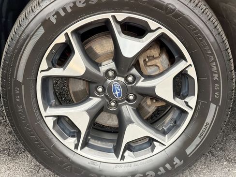 Used 2019 Subaru Crosstrek 2.0i Premium image 14