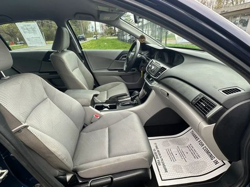 Used 2014 Honda Accord LX image 28