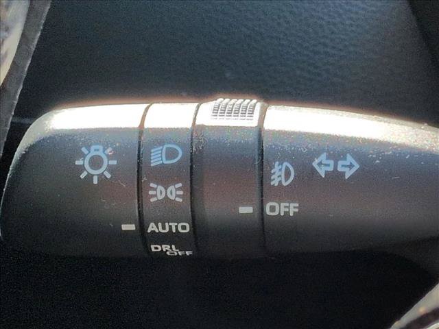 Used 2019 Toyota RAV4 XLE Premium FWD image 13