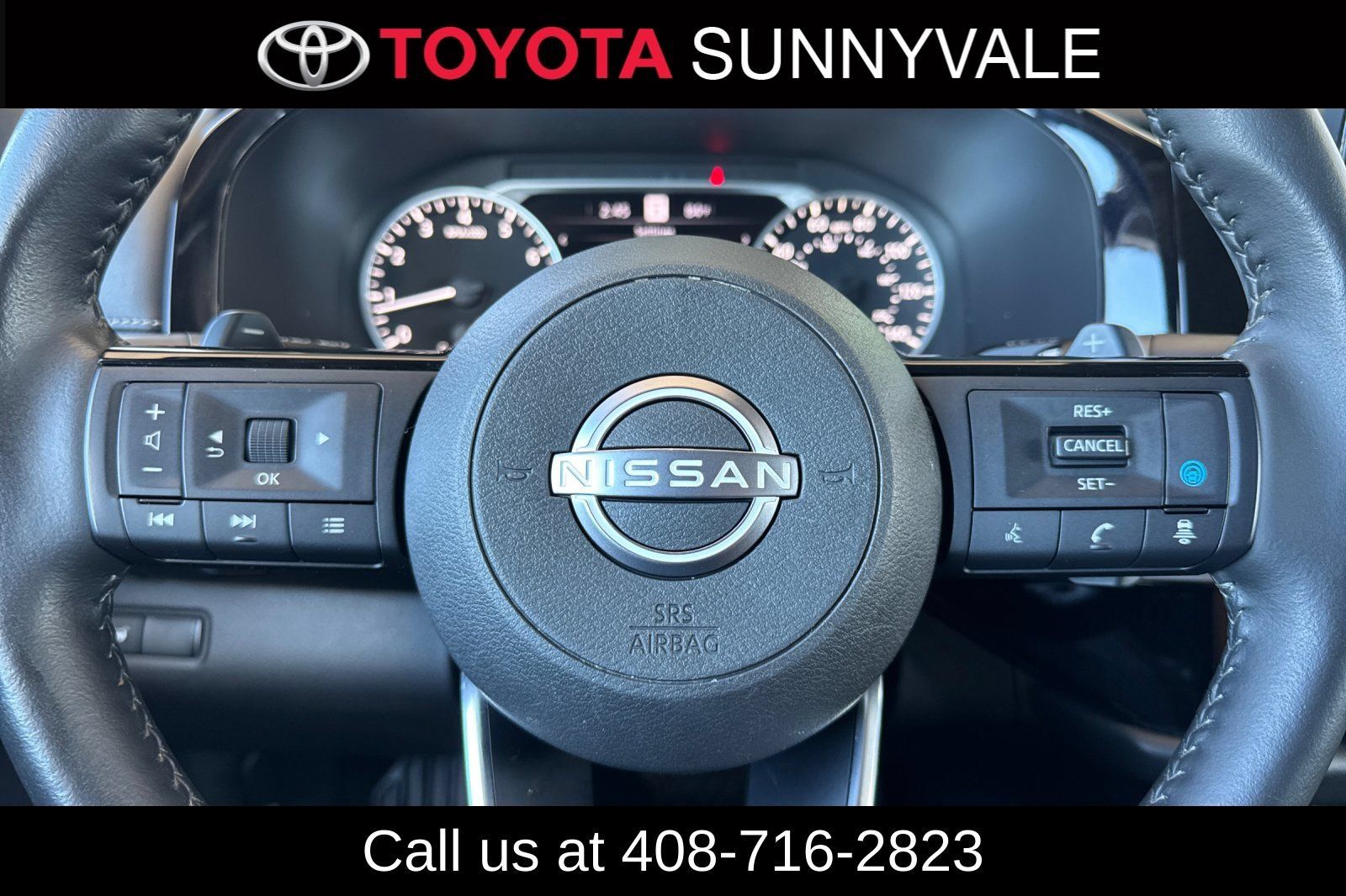 Used 2024 Nissan Pathfinder SL FWD image 29