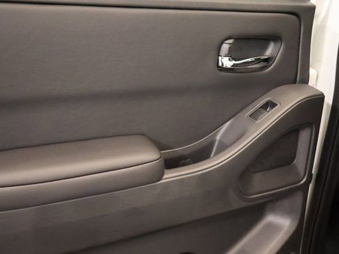 New 2025 Nissan Frontier SV image 25
