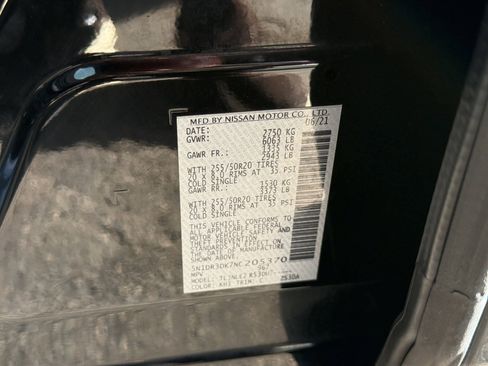 Used 2022 Nissan Pathfinder Platinum w/ Cargo Package image 28