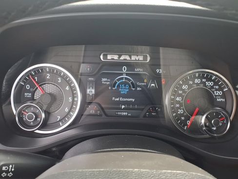 Used 2025 RAM 1500 Big Horn AWD/4WD image 6