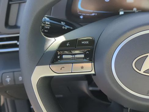 New 2026 Hyundai Elantra SE FWD image 24