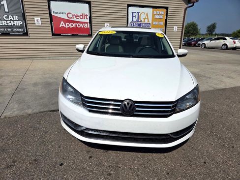 Used 2013 Volkswagen Passat 2.5 SE image 2