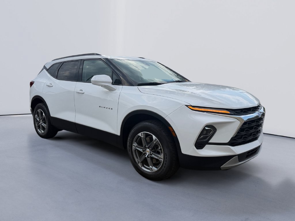 Used 2024 Chevrolet Blazer LT w/ Convenience Package FWD image 1