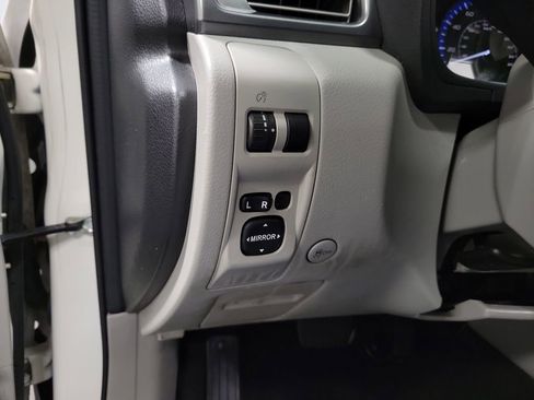 Used 2013 Subaru Forester 2.5X AWD/4WD image 20