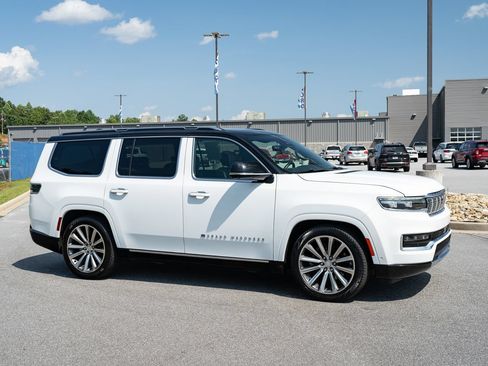 Used 2023 Jeep Grand Wagoneer Series II AWD/4WD image 12
