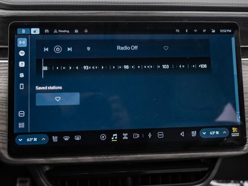 Used 2023 Rivian R1S Adventure image 27