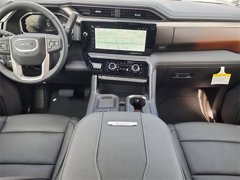 New 2026 GMC Sierra 2500 Denali w/ Denali Reserve Package image 23