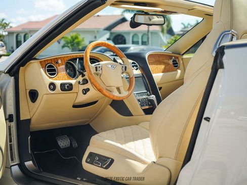 Used 2016 Bentley Continental GT image 35