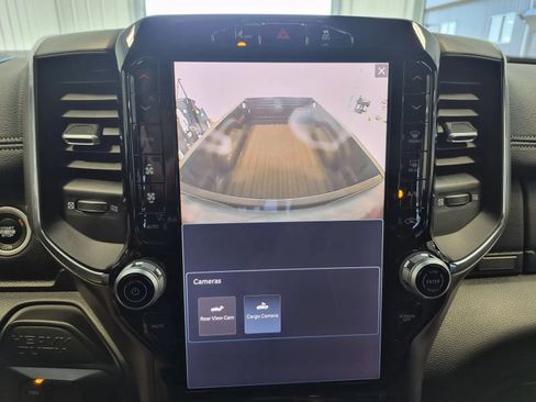 Used 2026 RAM 3500 Laramie AWD/4WD image 34