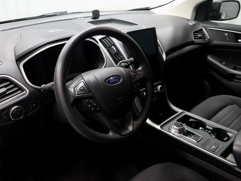 Certified 2021 Ford Edge SE image 24