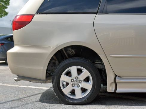 Used 2005 Toyota Sienna LE w/ Assistance Pkg 2 FWD image 34