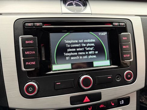 Used 2014 Volkswagen CC R-Line image 16